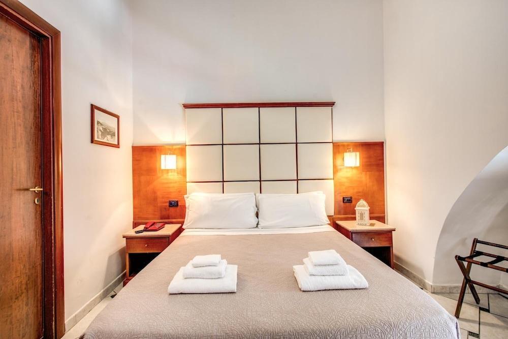 Garibaldi Suite Napoli Ngoại thất bức ảnh