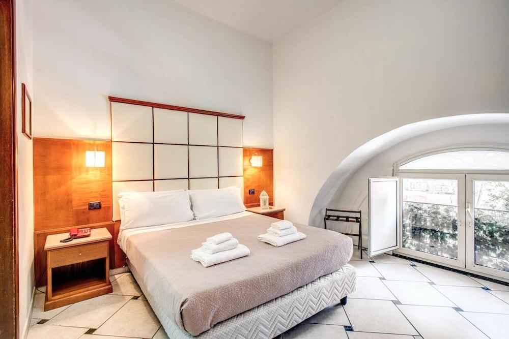 Garibaldi Suite Napoli Ngoại thất bức ảnh