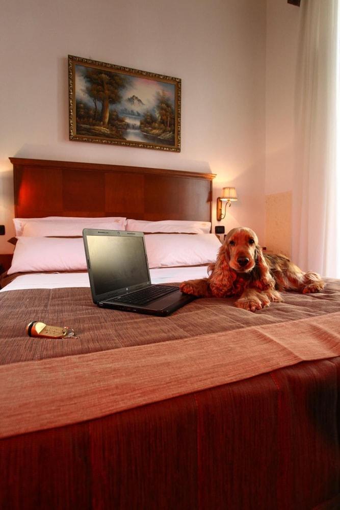 Garibaldi Suite Napoli Ngoại thất bức ảnh