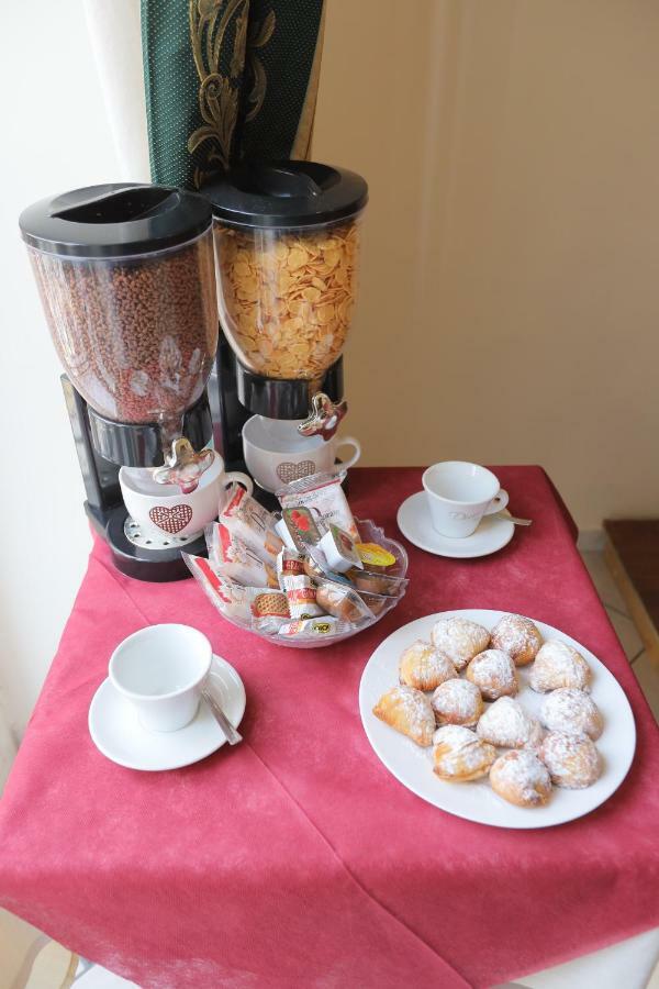Garibaldi Suite Napoli Ngoại thất bức ảnh